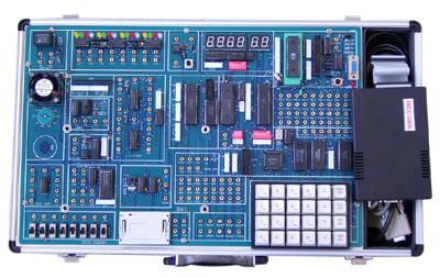    這是一款實驗項目極其豐富,實驗方式靈活,實驗?zāi)K開放,仿真器外掛,功能非常強大,性能極其優(yōu)異的單片機(jī)教學(xué)實驗儀,是《MCS-51單片機(jī)原理與接口》《單片機(jī)控制技術(shù)》《自動化控制》等課程教學(xué)的*佳配套實驗設(shè)備，為各類院校的教學(xué)實驗、課程設(shè)計、畢業(yè)設(shè)計提供了良好的實驗開發(fā)環(huán)境。也可作為科研、開發(fā)工作者的得力助手。 