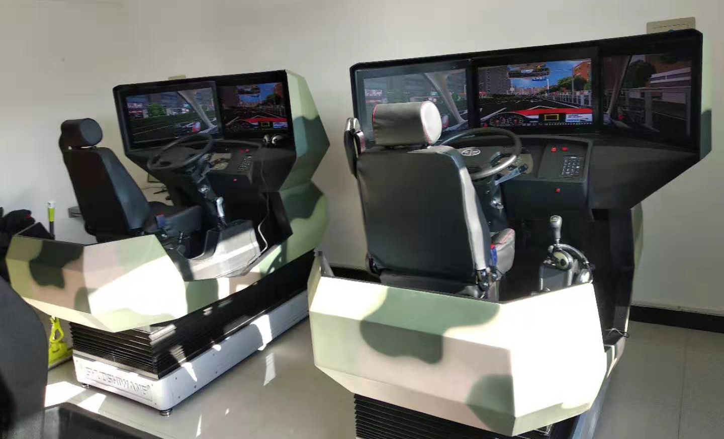 預(yù)防車輛事故仿真訓練模擬器