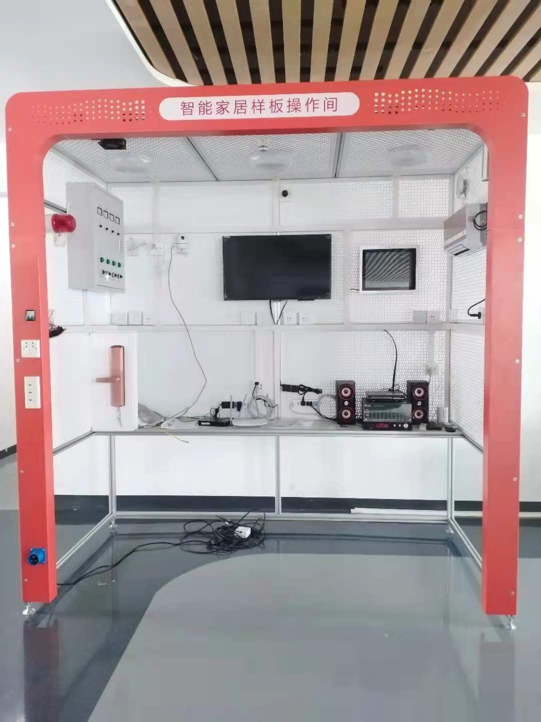 LGWL-JJ05型 智能家居實訓(xùn)系統(tǒng)及物聯(lián)網(wǎng)開發(fā)實訓(xùn)平臺