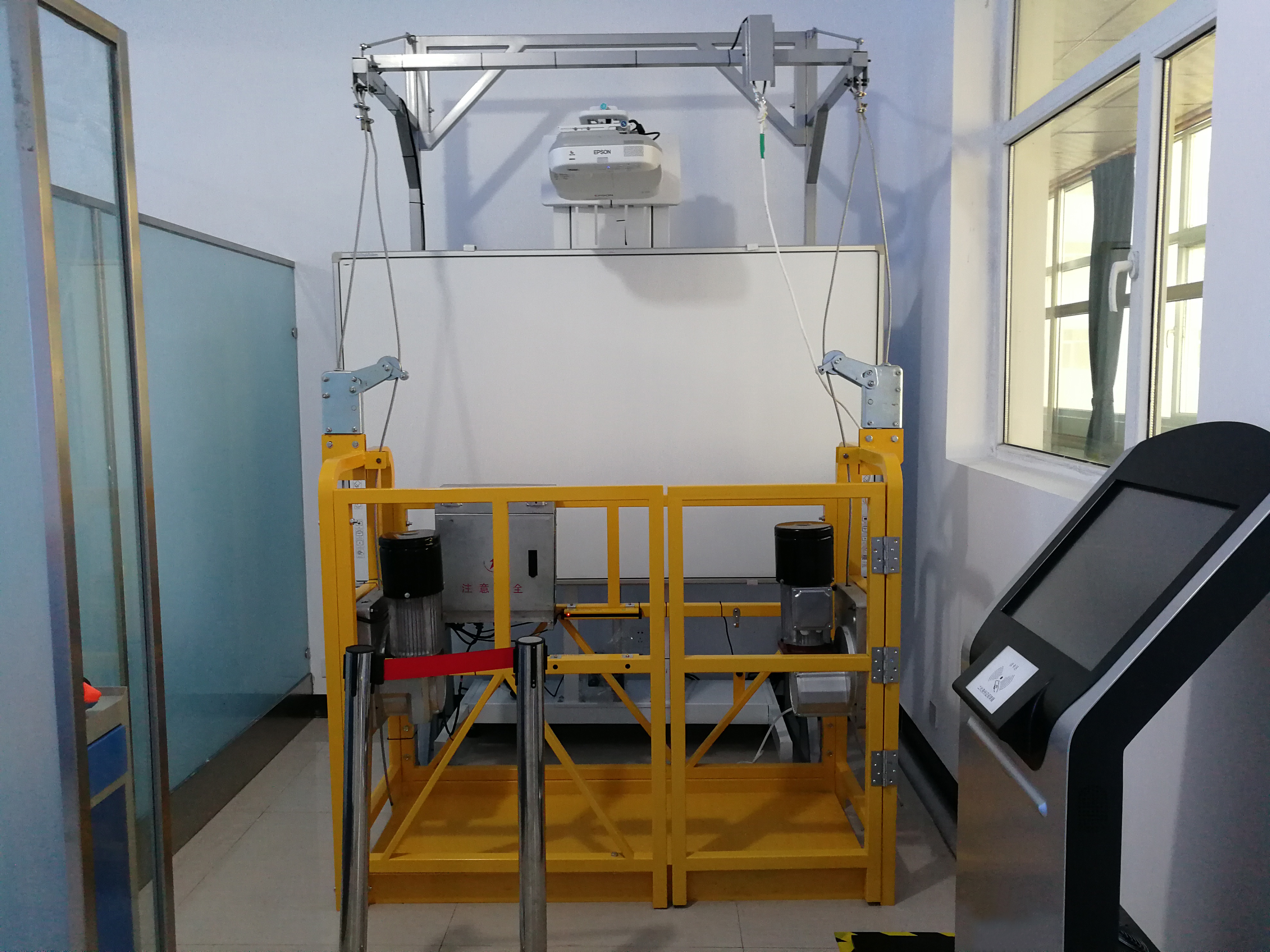 高處安裝維護(hù)拆除作業(yè)實操實訓(xùn)設(shè)備