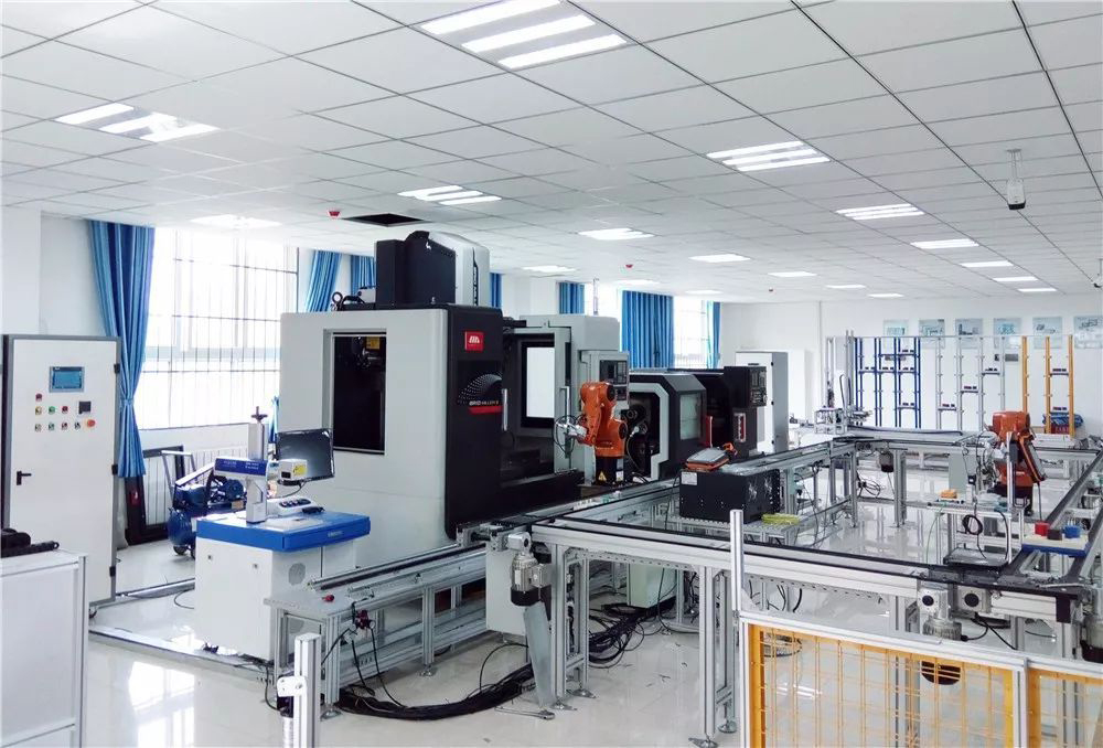 工業(yè)機(jī)器人智能制造創(chuàng)新設(shè)計(jì)工作站